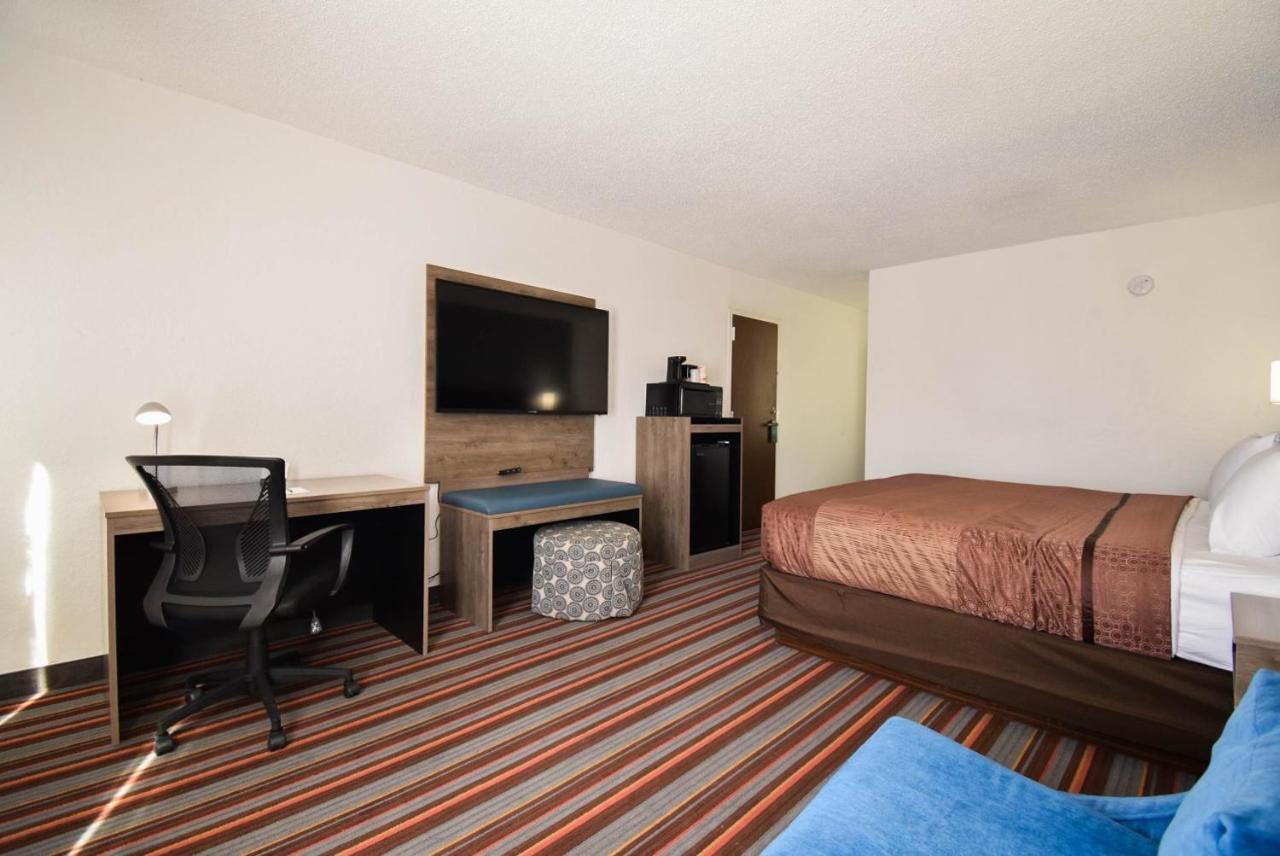 Quality Inn & Suites Салфер-Спрингс Экстерьер фото