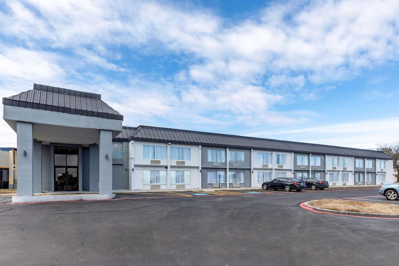 Quality Inn & Suites Салфер-Спрингс Экстерьер фото