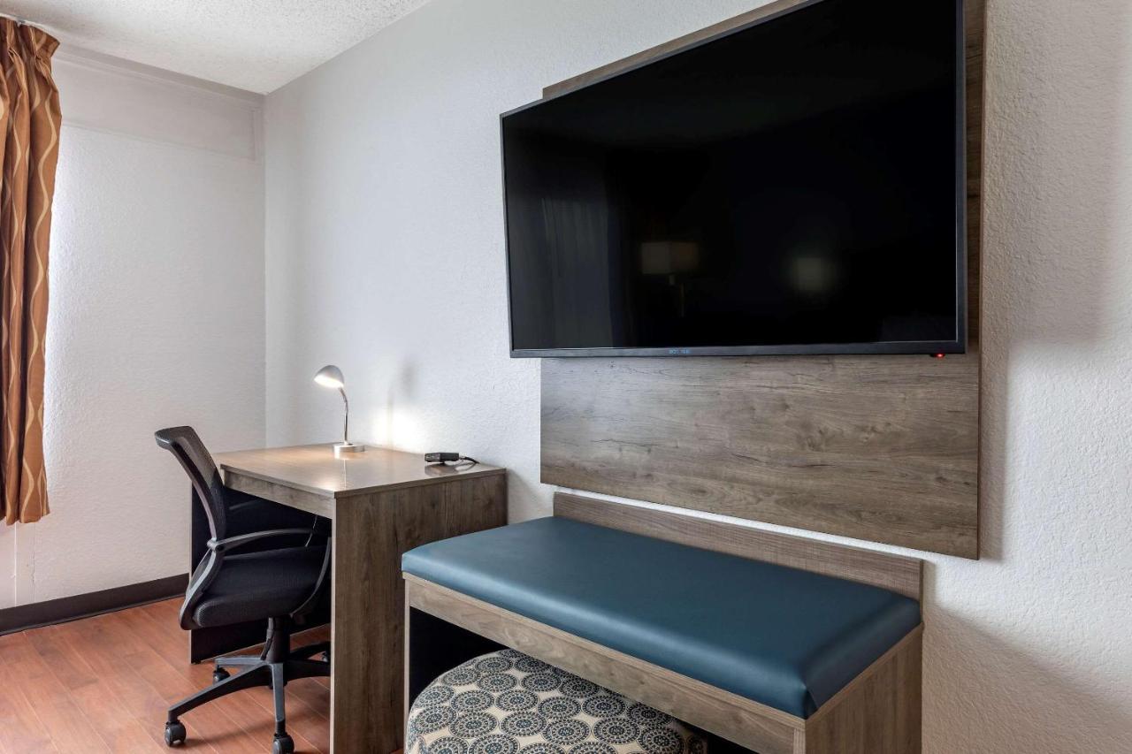 Quality Inn & Suites Салфер-Спрингс Экстерьер фото