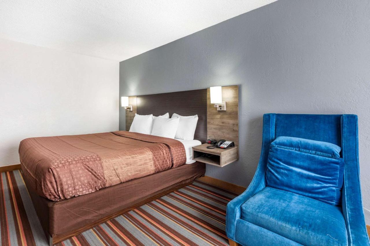 Quality Inn & Suites Салфер-Спрингс Экстерьер фото