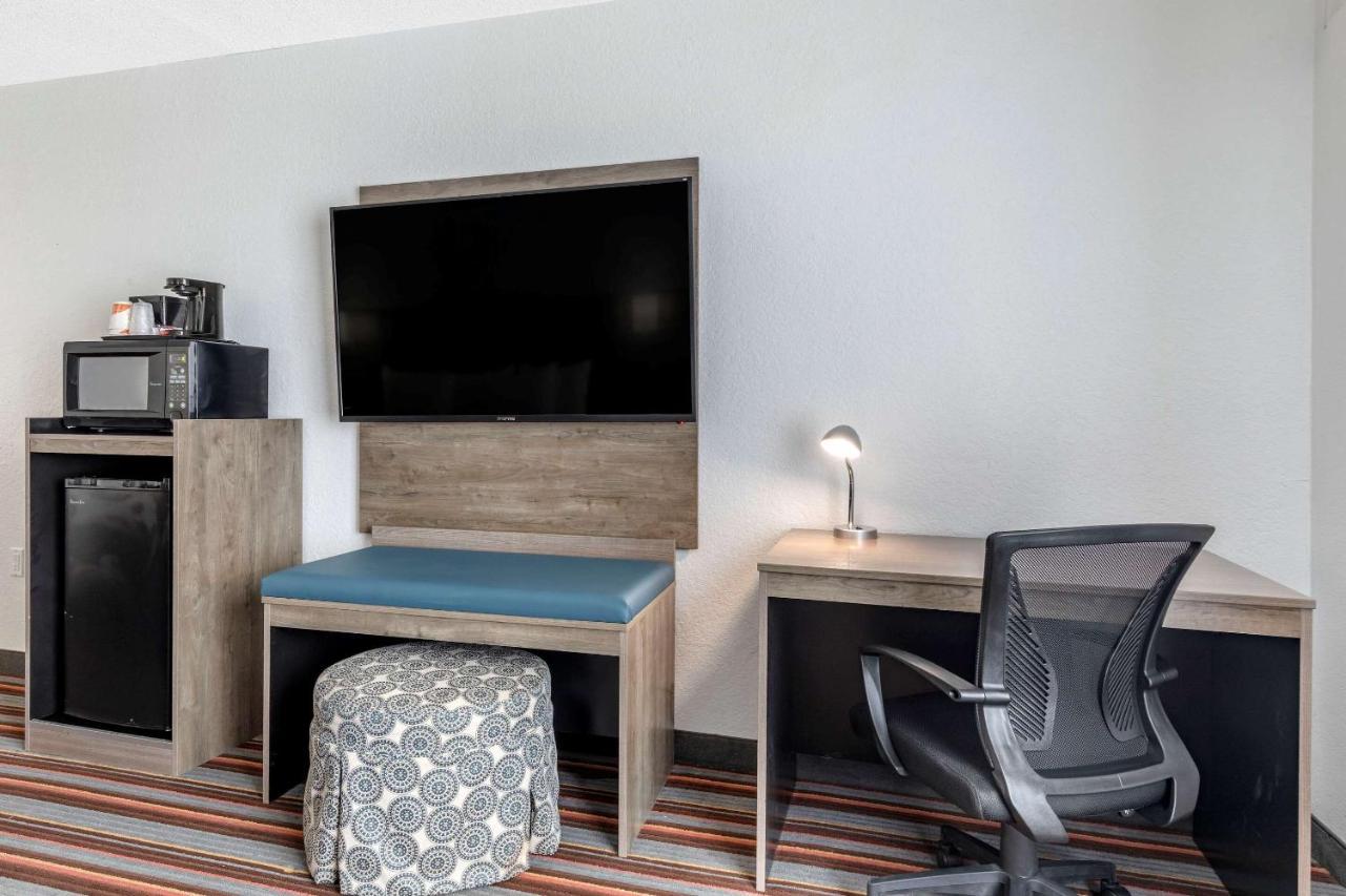 Quality Inn & Suites Салфер-Спрингс Экстерьер фото